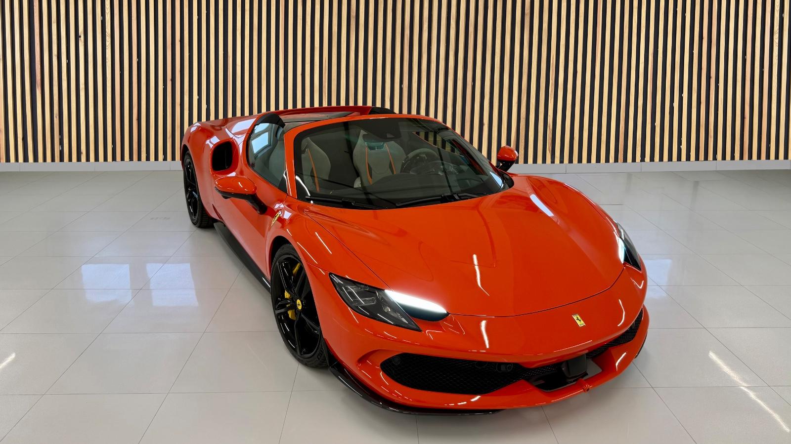 Ferrari 296 GTS VOLL/CARBON/LIFT/ADAS/JBL/KOMFORTSITZ