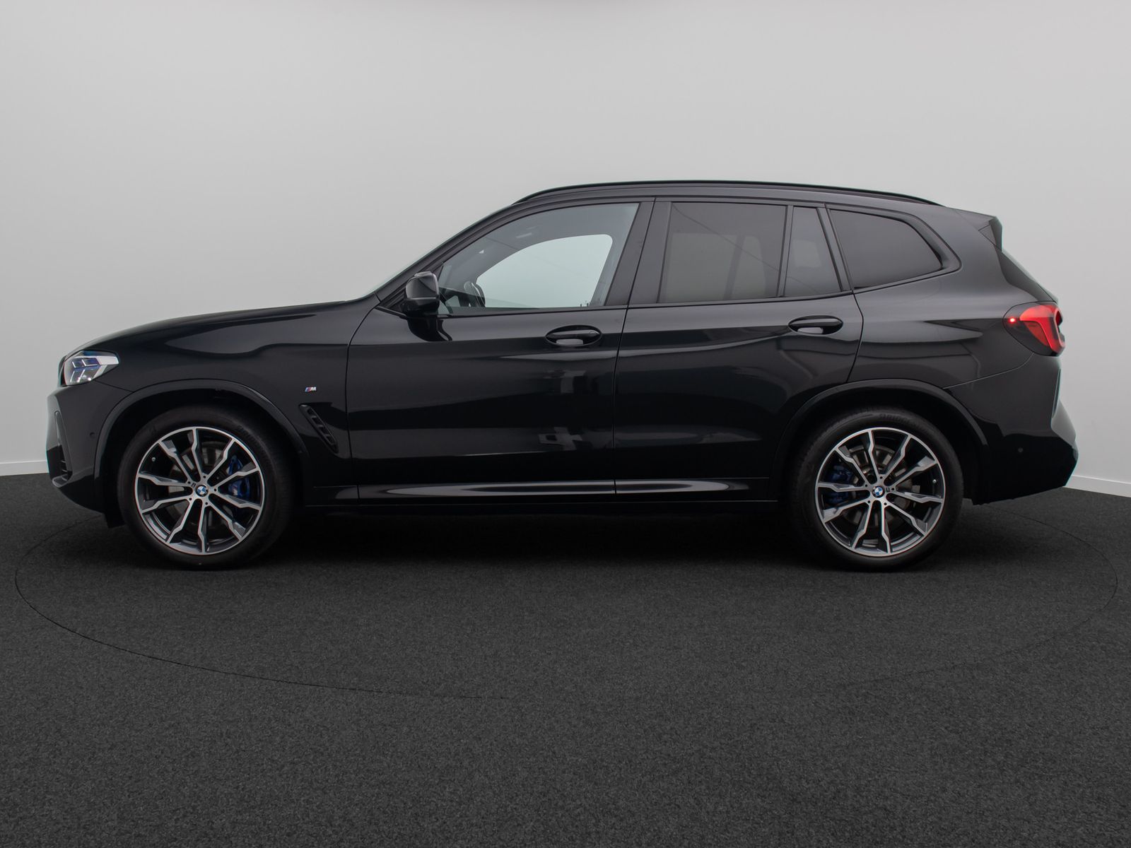 Fahrzeugabbildung BMW X3 M40i Panorama HUD DAB HiFi Laser Kamera 20"