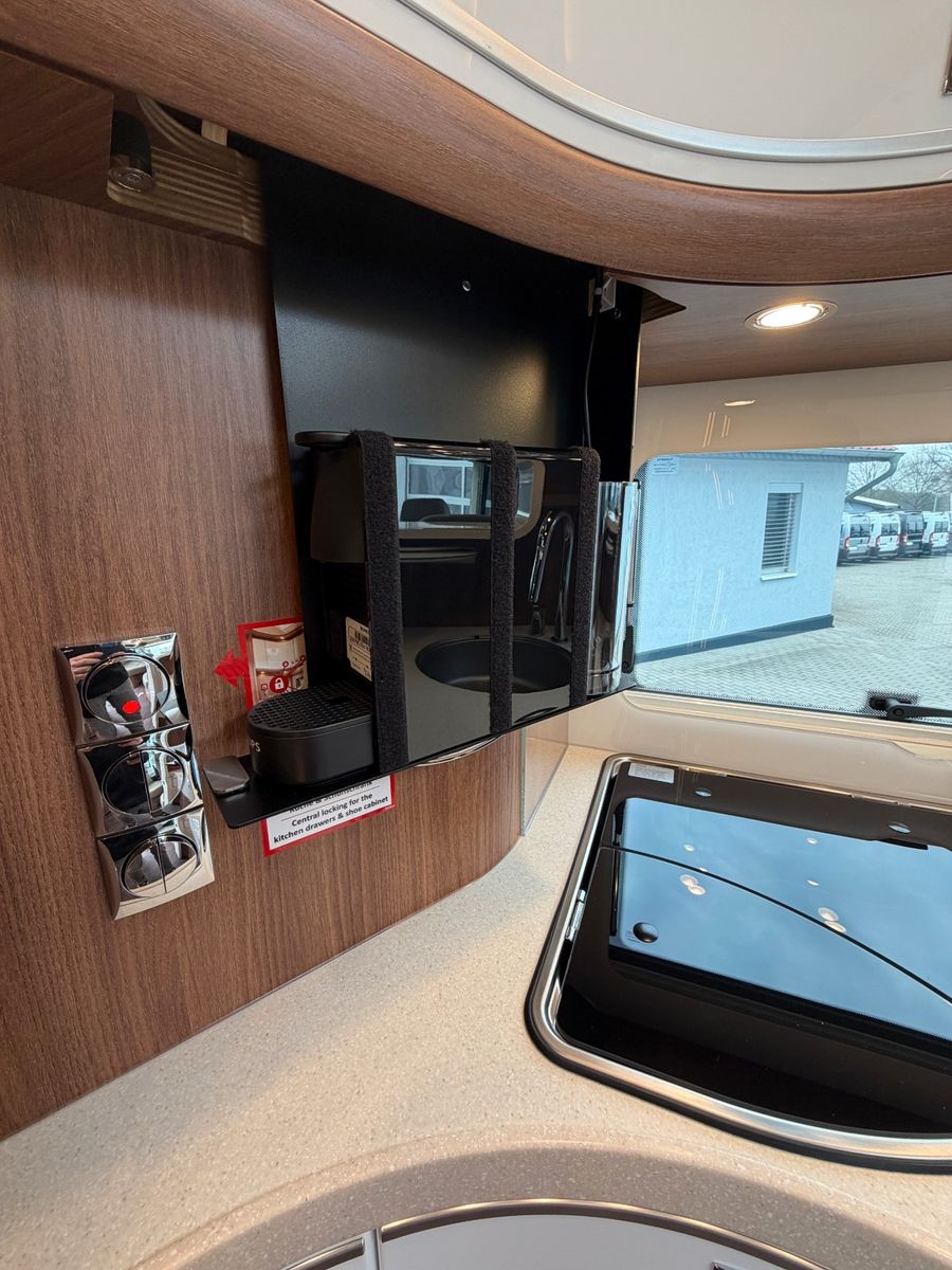 Fahrzeugabbildung Carthago chic e-line 50 LE DA Mastervolt