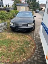 Audi A 8 D2 abgemeldet - Audi A8 mit Benzin-Antrieb: D2
