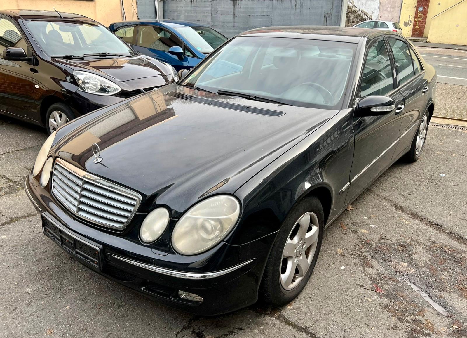 Mercedes-Benz E 200 E Limousine*AUTOMATIK*XENON*NAVI*