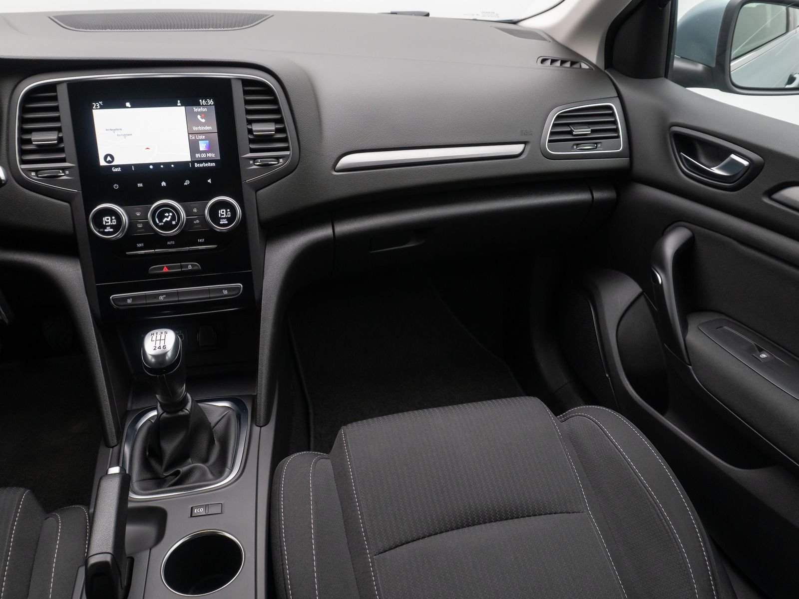 Fahrzeugabbildung Renault Megane Zen LED Tempomat DAB PDC Touch Limit