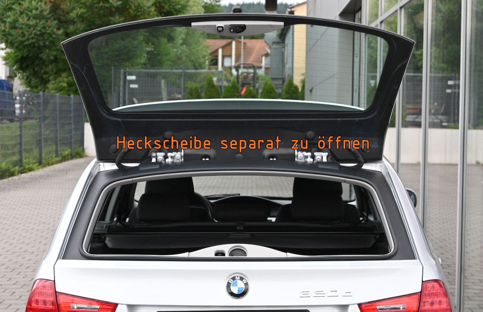 Fahrzeugabbildung BMW 320d Touring Aut. Ed.Lifestyle °AHK°STANDHEIZUNG