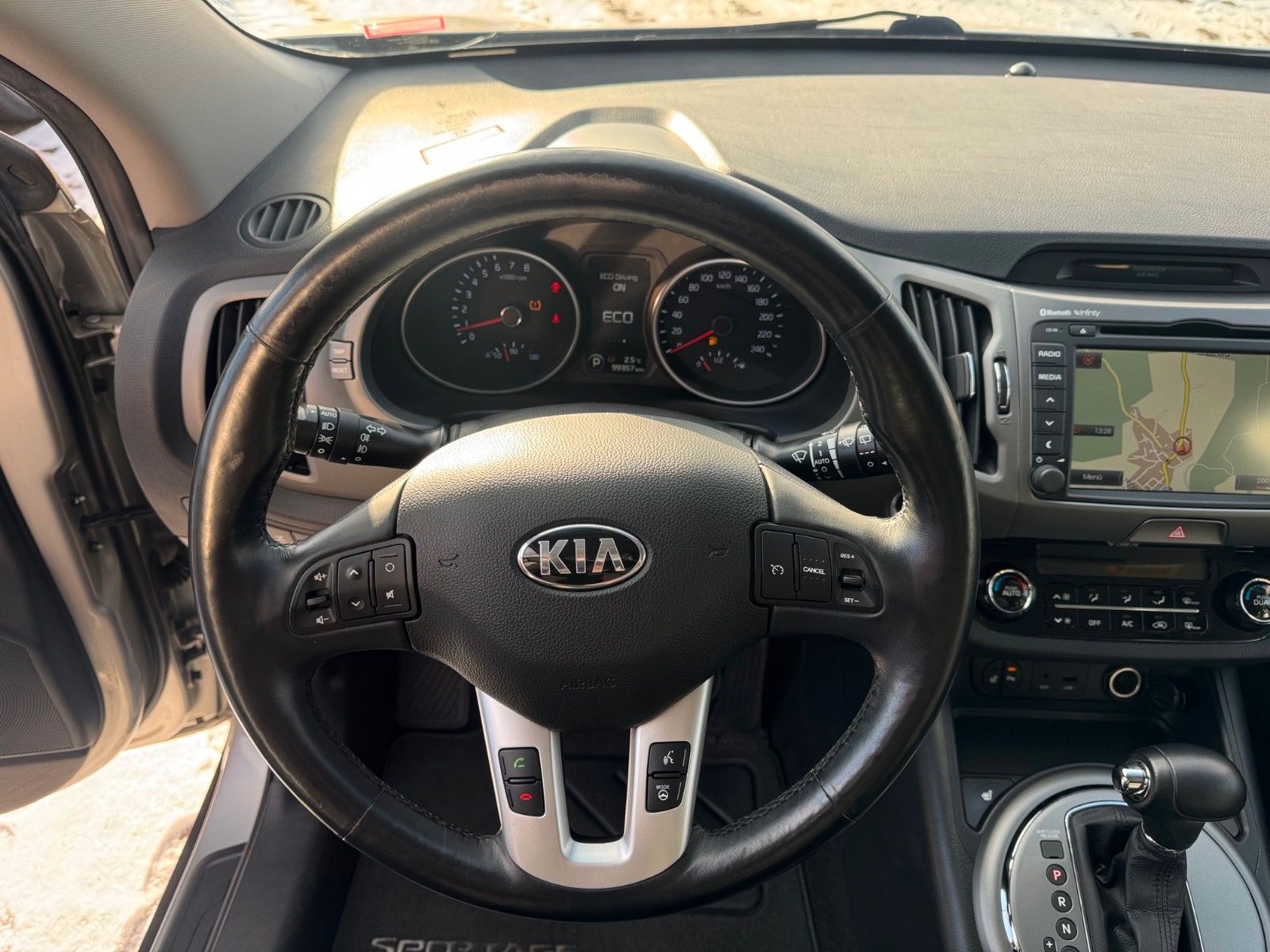 Fahrzeugabbildung Kia Sportage Spirit 4WD NAVI KAMERA SITZHEIZUNG