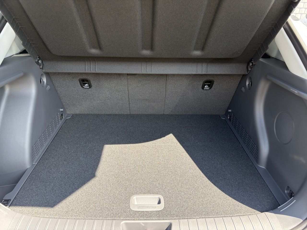 Fahrzeugabbildung Hyundai Kona Prime Elektro 2WD 2xKlima 360 ACC AUT HUD