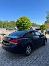 Chevrolet Cruze 1.6 LS Benziner LS - Chevrolet Cruze: Limousine