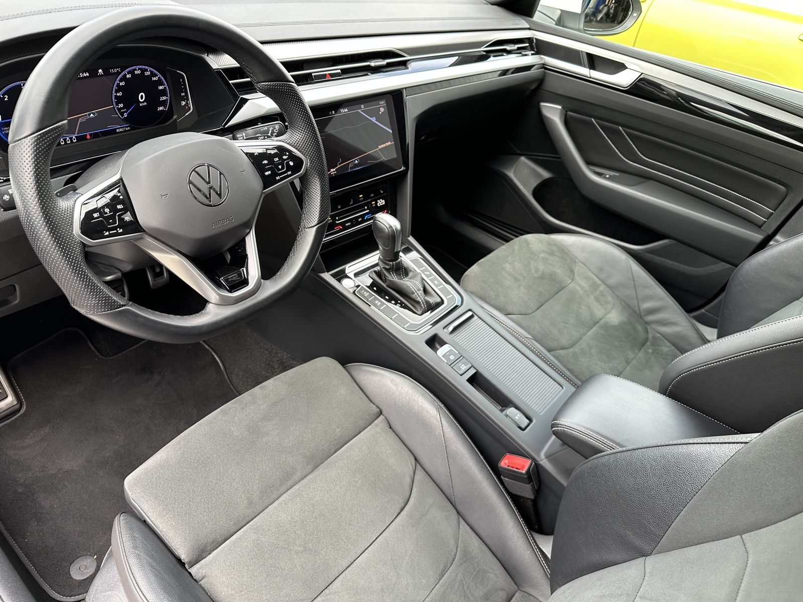 Fahrzeugabbildung Volkswagen Arteon R-Line NAV+MATRIX+PANO+ACC+AHK+360°+20ZO