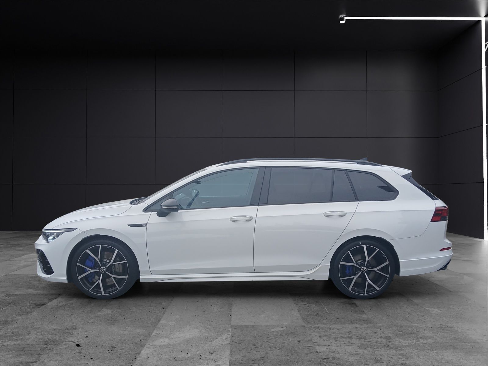 Fahrzeugabbildung Volkswagen Golf VIII Variant R DSG 4M LEDplus AHK Navi Harm