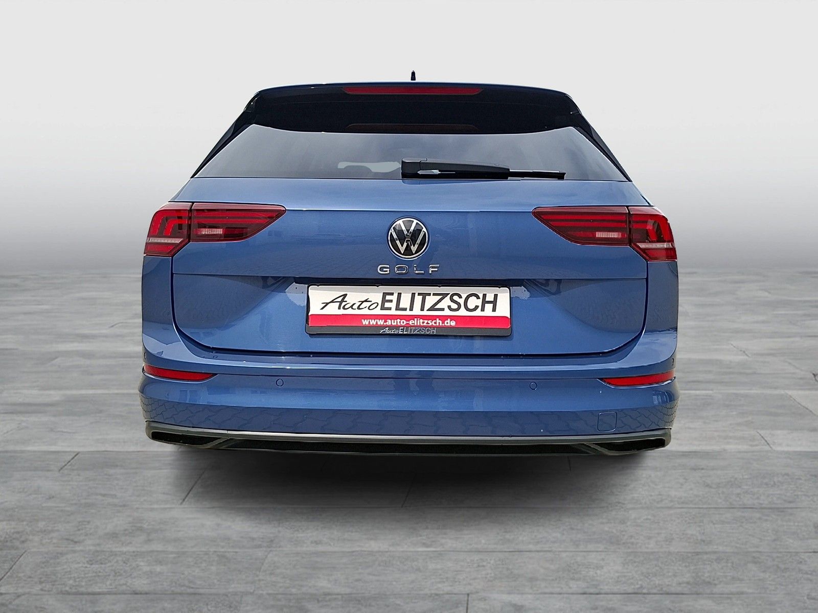 Fahrzeugabbildung Volkswagen Golf VIII Variant TSI  LED AHK ACC PDC AID SH LM
