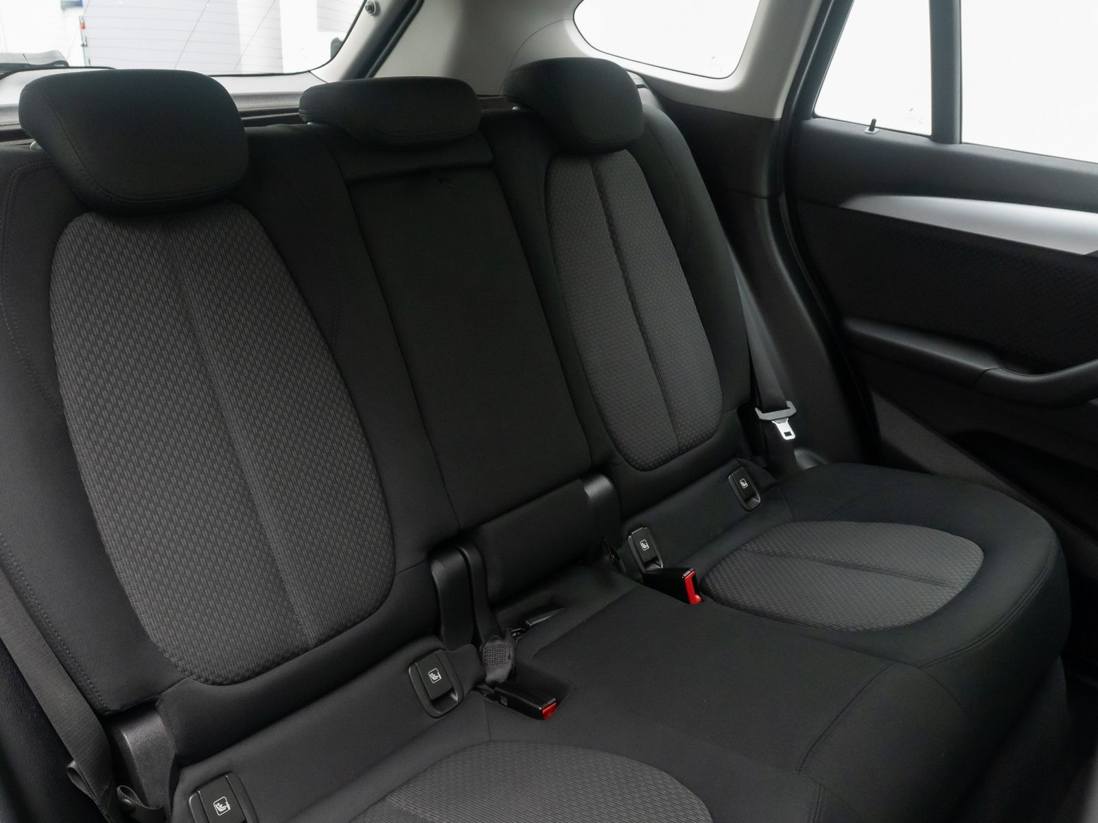 Fahrzeugabbildung BMW X1 xD25e ParkAss GeschwindigReg DAB Lordos Navi