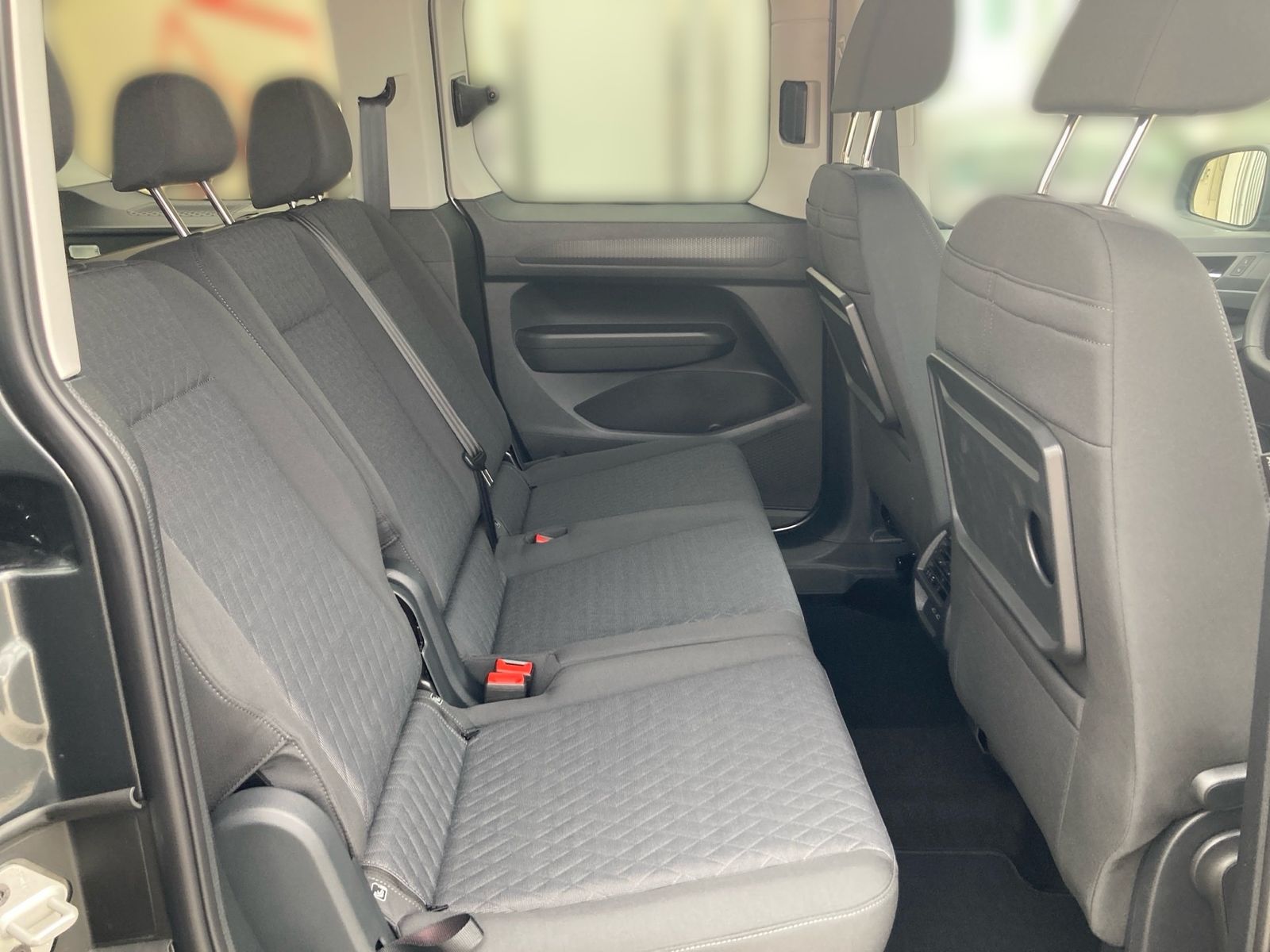 Volkswagen Caddy - Bild 10