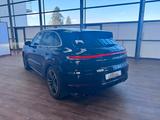 Porsche Turbo E-Hybrid SportDesign BOSE Matrix - Porsche Cayenne mit Hybrid-Antrieb: Schwarz