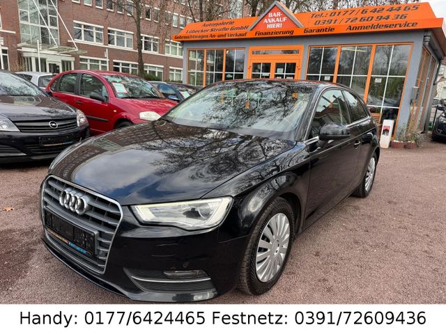 Audi A3 1.4 TFSI XENON/NAVI/SHZ/PDC/el.FH/ZV mit FB