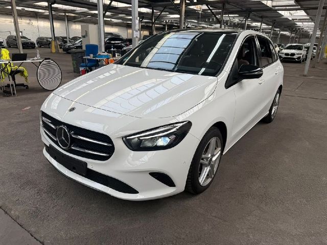 MERCEDES-BENZ B 250e | Pano | Navi | LED | AHK | Kam