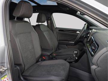 Volkswagen T-Roc Open Sky1.5 TSI DSG AHK Pano Kamera Matrix