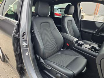 Mercedes B 200 - 12