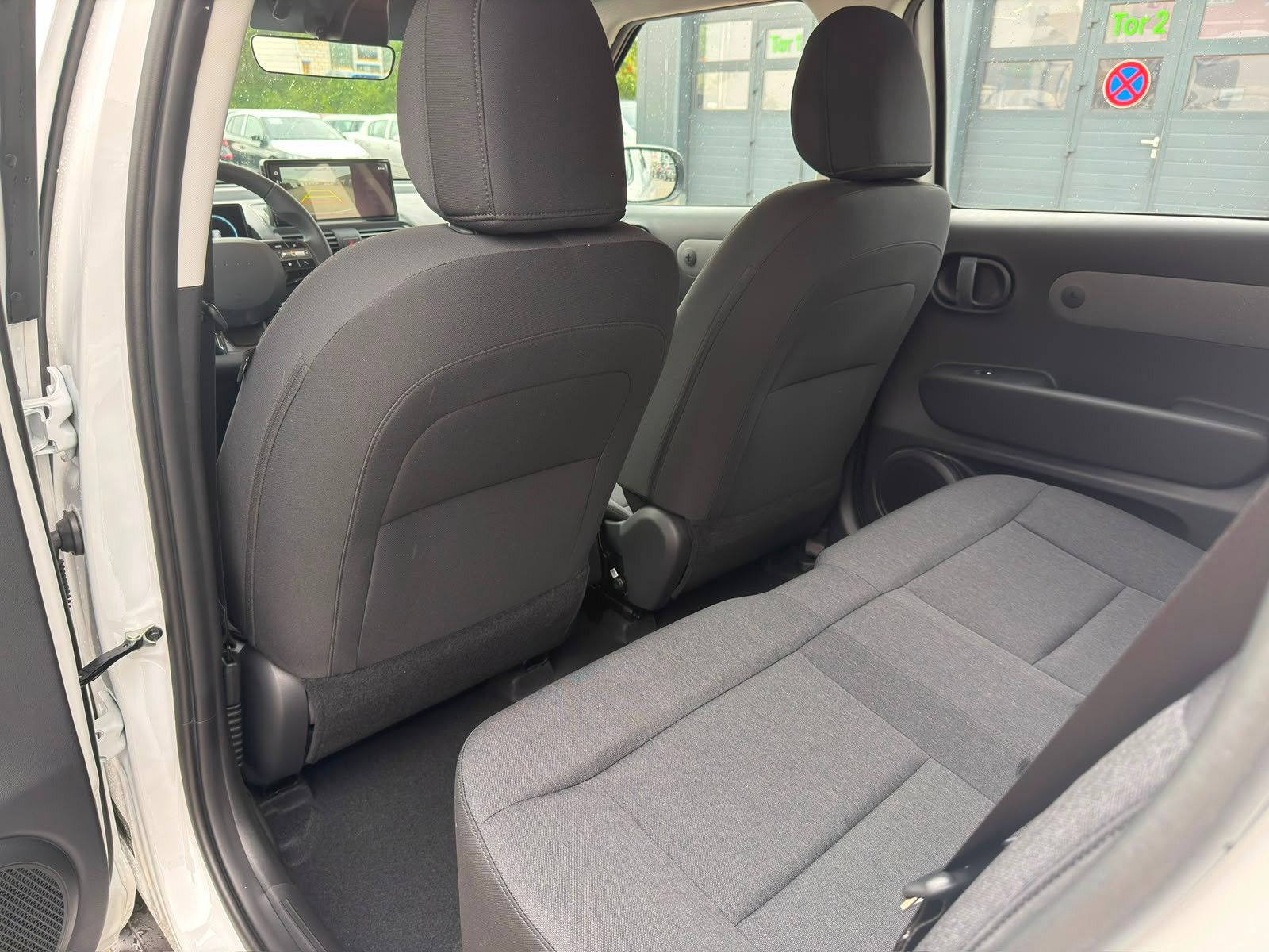 Fahrzeugabbildung Hyundai INSTER Select 85kW *RW370KM*Wärmepumpe*Navi*ACC*