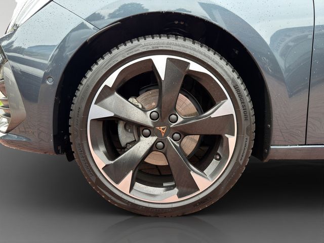 Leon Sportstourer 1.5 TSI KAMERA NAVI ACC LED