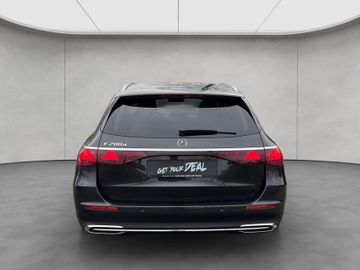 Mercedes E 200 - 4