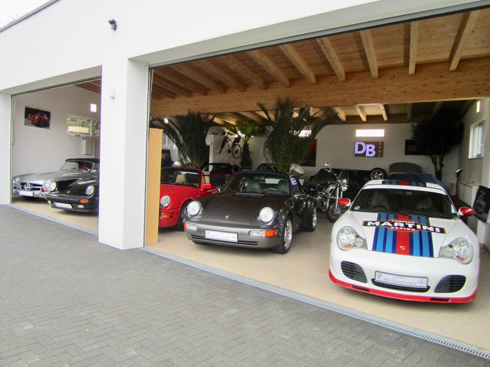 showroom-image-top