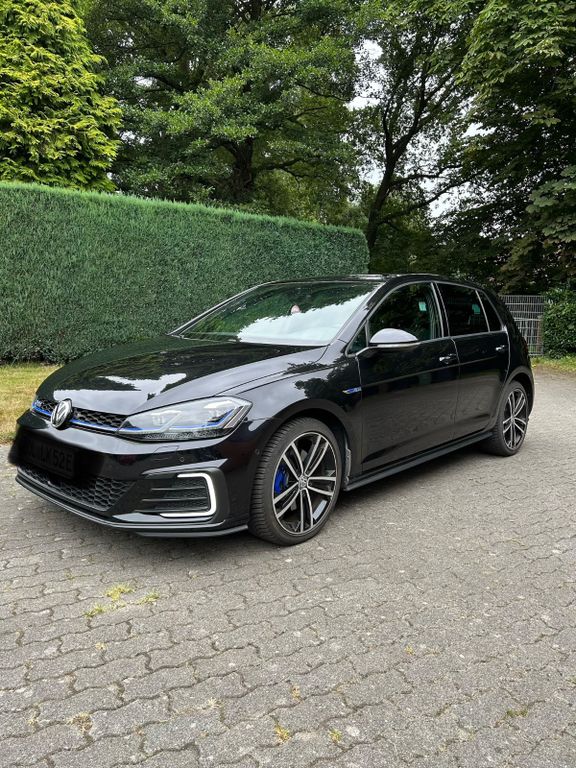 Image of Volkswagen Golf