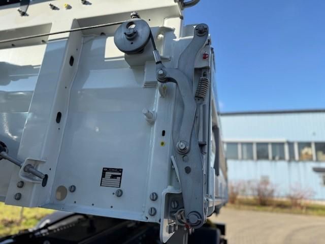 Fahrzeugabbildung Iveco EuroCargo ML140E28K Meiller Dreiseitenkipper