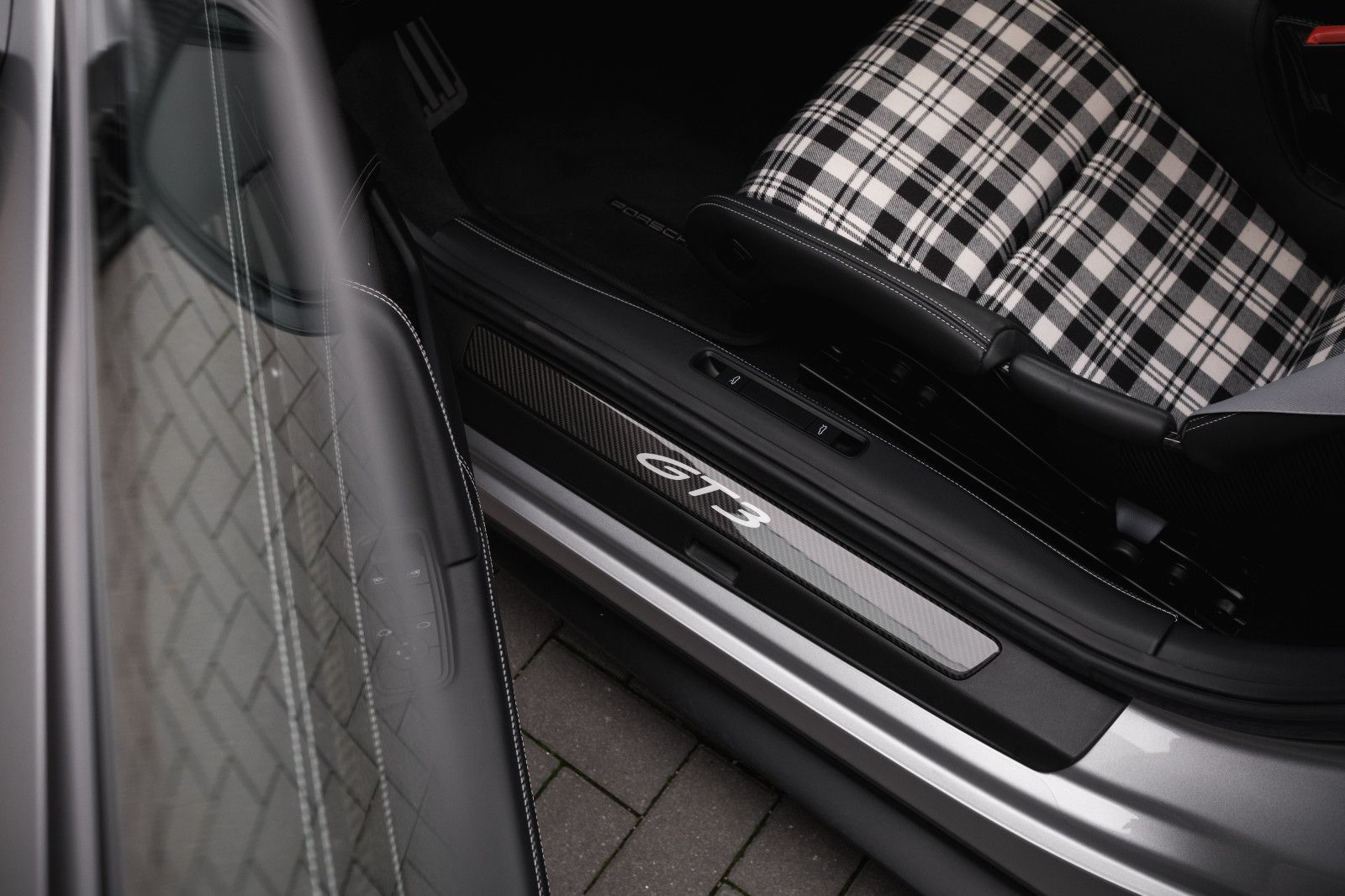 Fahrzeugabbildung Porsche 992/911GT3 Touring-Schalter-PCCB-Vollschale-Lift