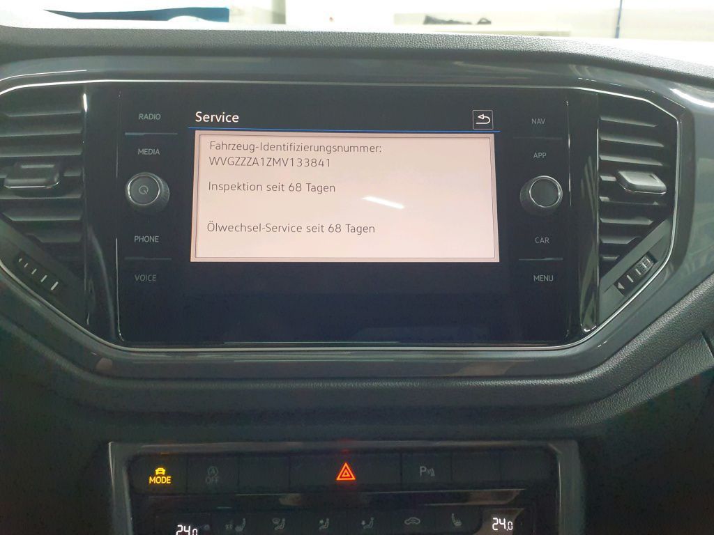 Volkswagen T-Roc Sport 1.5 TSI Pano*Tempo*Nav*PDC*RFK*SH