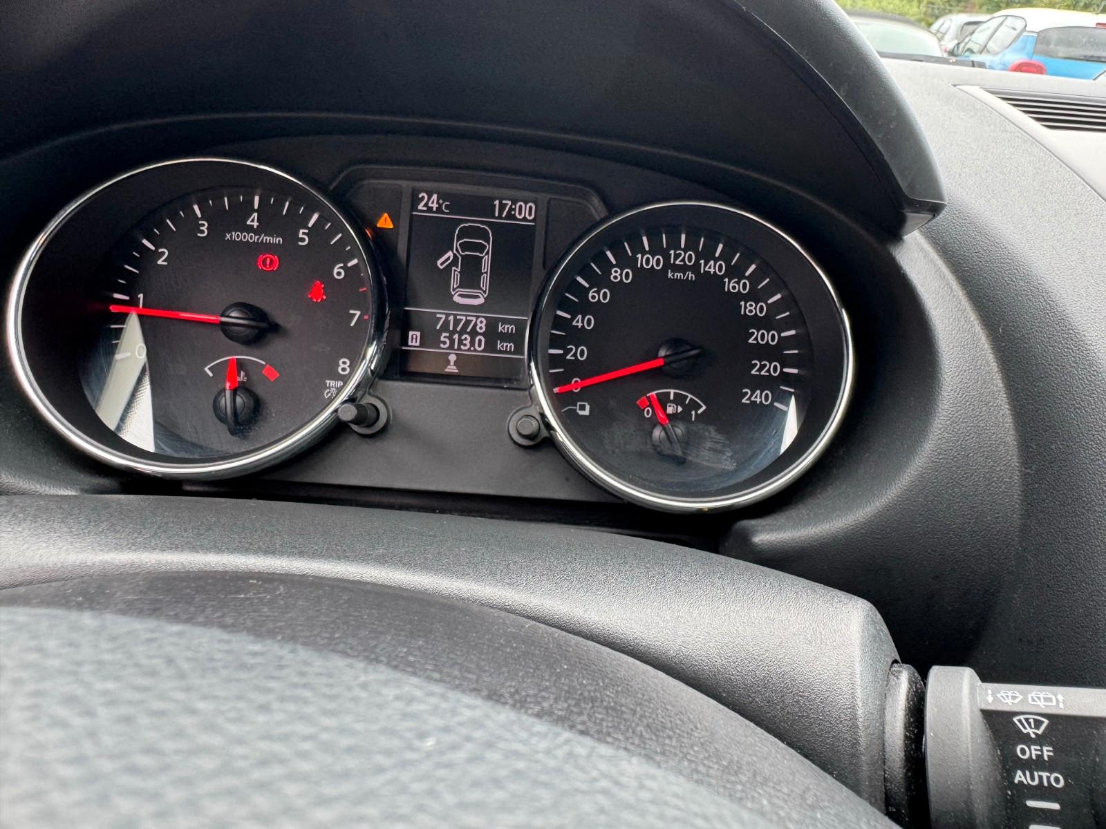 Nissan Qashqai Acenta*Panorama*AHK*S-Heft*1-Hand
