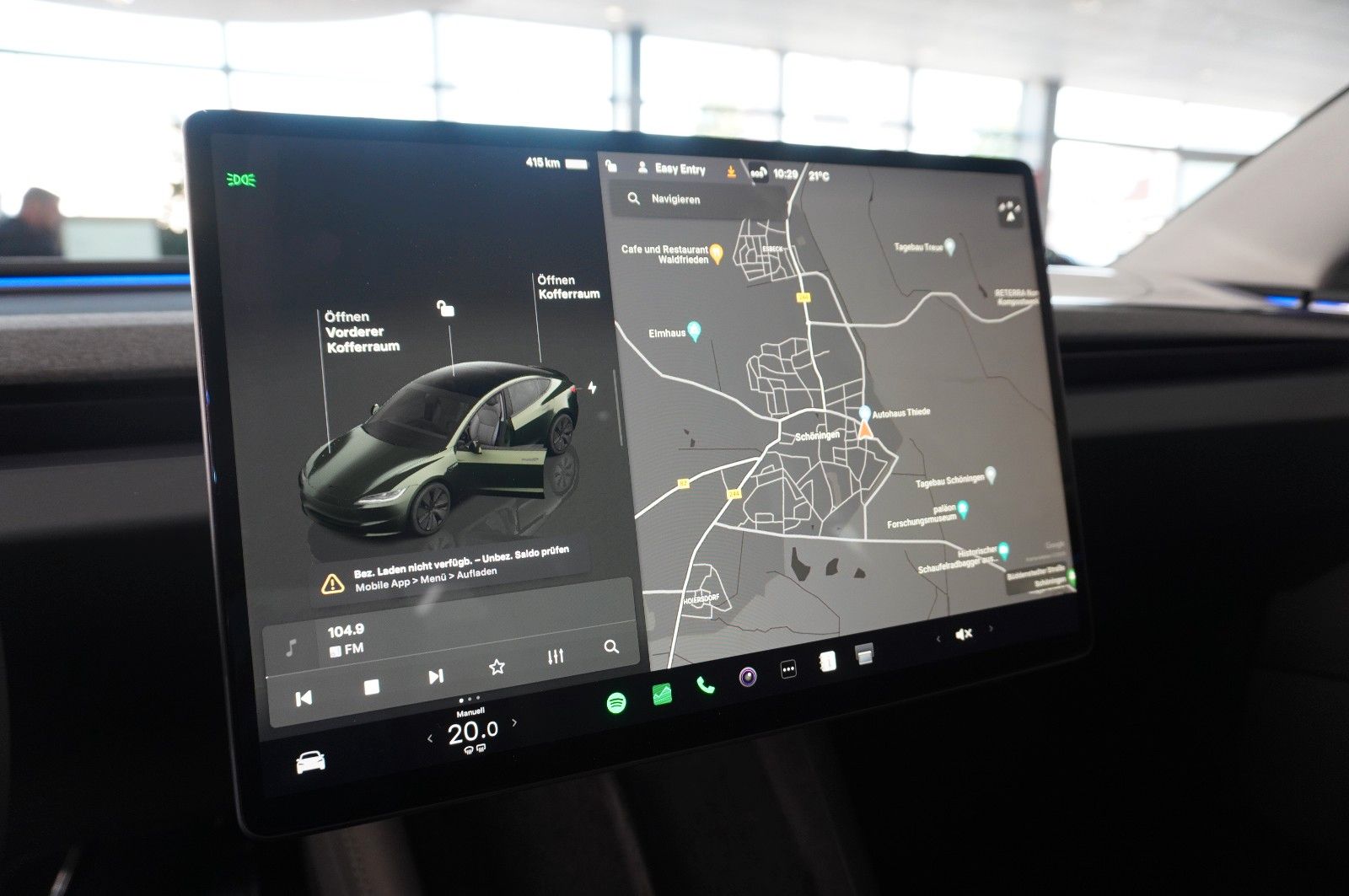 Fahrzeugabbildung Tesla Model 3 Standard Range RWD  NAVI/KAMERA/SH/PILOT
