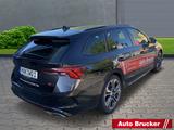 Skoda Octavia Combi RS Plus 2.0 TSI, Navi,Sitzh., Pano - Skoda Octavia mit Benzin-Antrieb: Combi