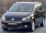 Volkswagen Touran 1.6 TDI Highline BMT Leder*Navi*RückfahrK - Volkswagen Touran aus 2011: Highline