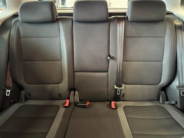 Volkswagen Tiguan Team 4Motion *2. Hand*Klima*SHZ*AHK*PDC*