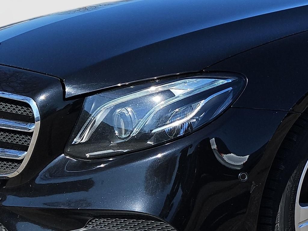 Fahrzeugabbildung Mercedes-Benz E 400 d T 4M AMG AHK ACC Comand Burm. LED 360°