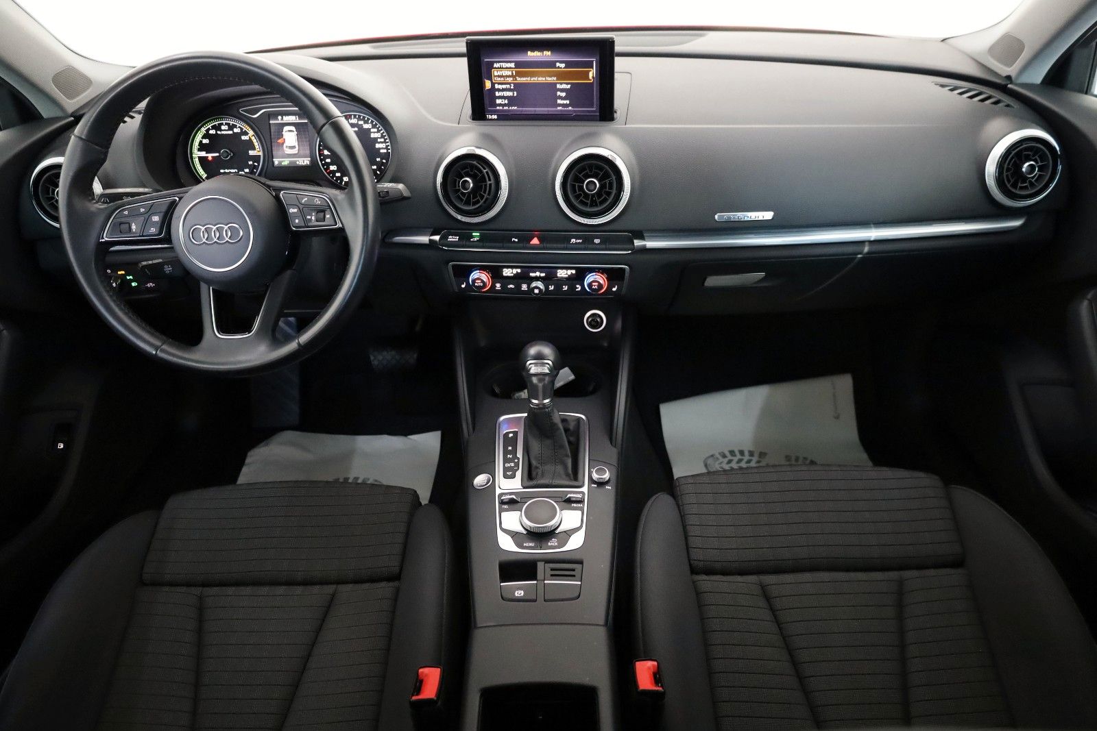 Fahrzeugabbildung Audi A3 Sportback e-tron sport,SH,Kamera,Sportsitze