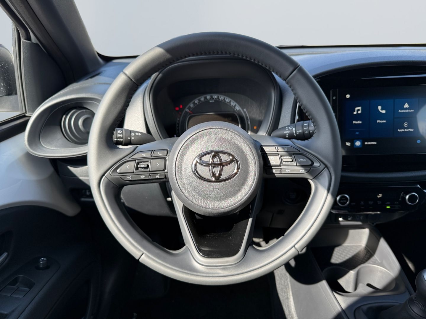 Toyota Aygo (X) - Bild 10