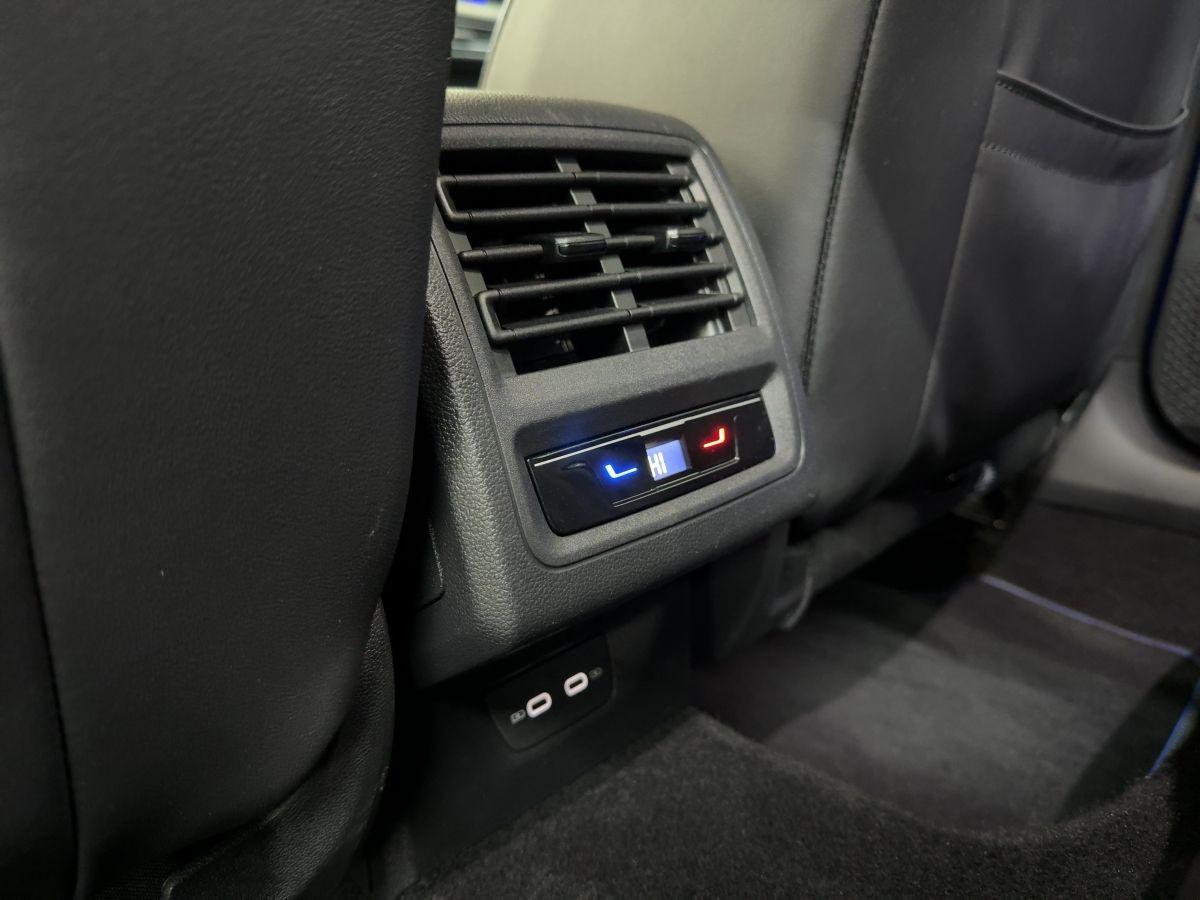 Volkswagen Golf VIII R 2.0 TSI DSG 4M AKRAPOVIC Perf. Paket, миниатюра 19
