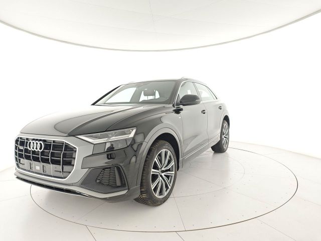 AUDI Audi Q8 45 TDI quattro tiptronic Sport