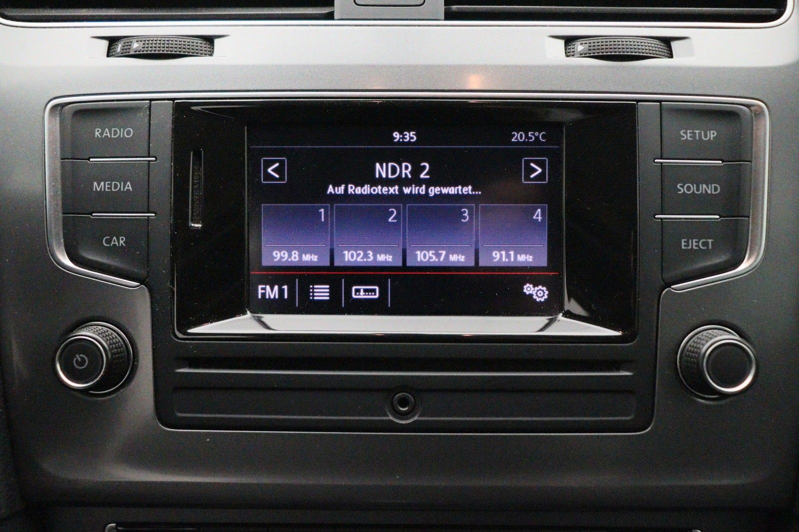 Fahrzeugabbildung Volkswagen Golf VII 1.2 Trendline BMT
