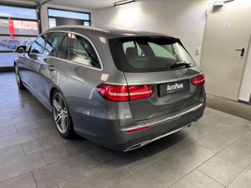 Mercedes E 220 - 8
