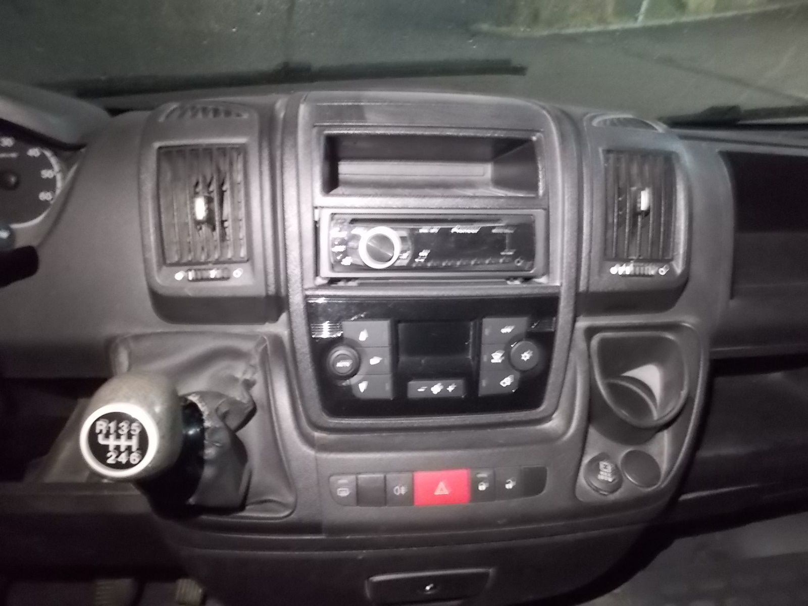 Fahrzeugabbildung Fiat Ducato KaWa 35 L2H2 130 + Klima