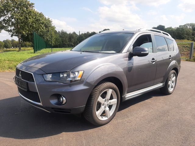 Mitsubishi Outlander 2.2 DI-D Invite 4WD TC-SST,Klima,AHZV