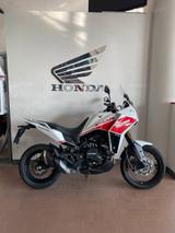 Moto Morini X Cape 650 - Moto Guzzi X-Cape