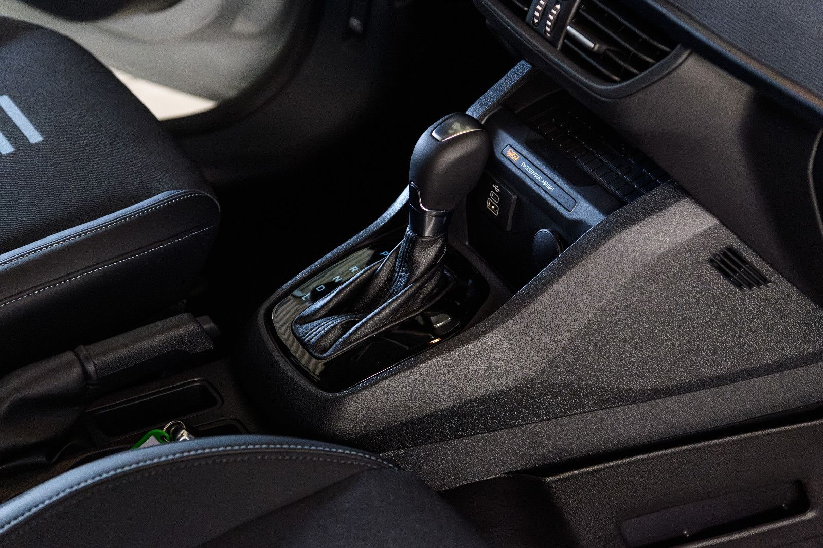 Fahrzeugabbildung Ford Tourneo Courier Active +Navi +ACC +Winter