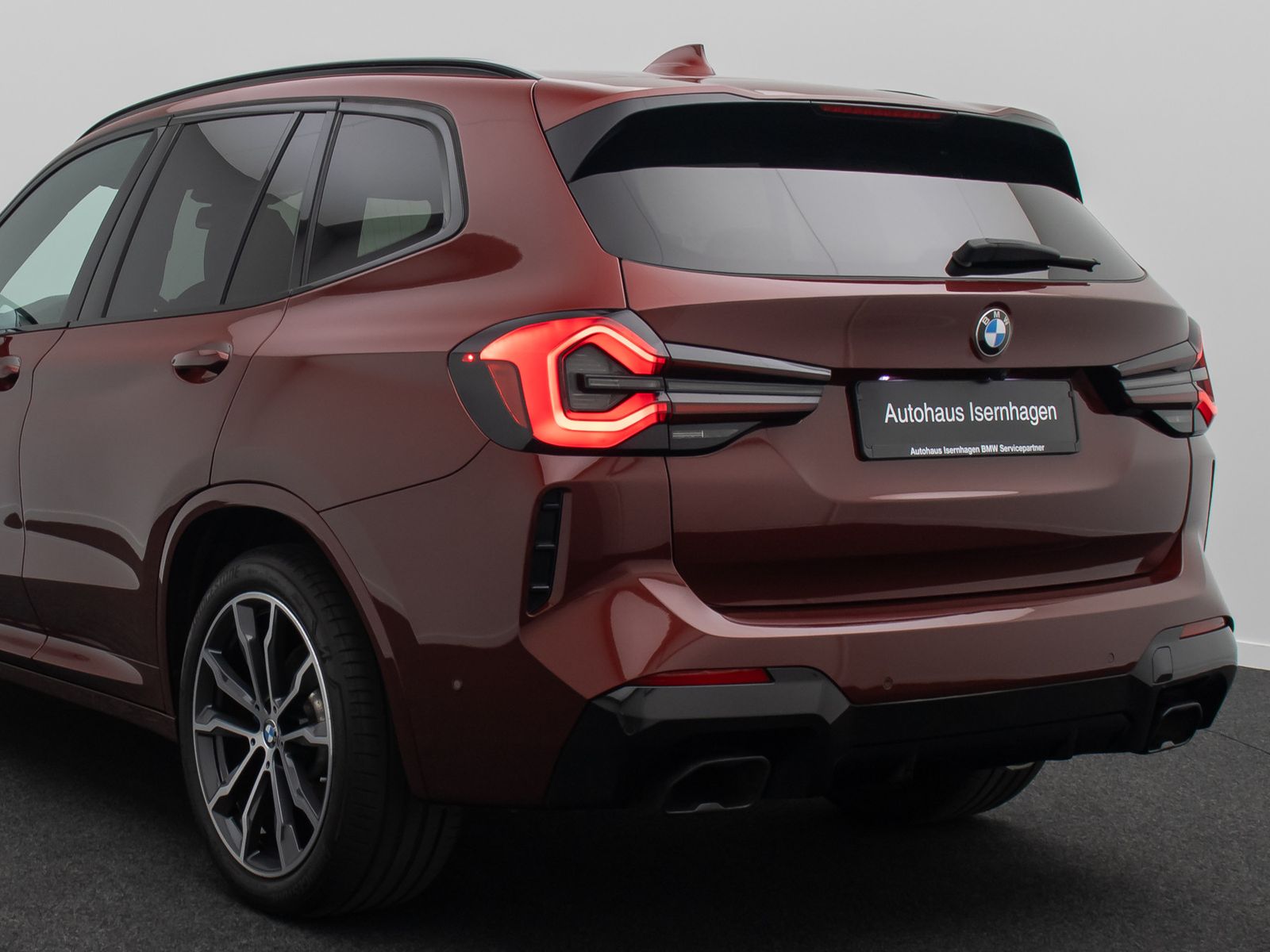 Fahrzeugabbildung BMW X3 M40d Panorama Kamera DAB H/K AHK Komfort 20"