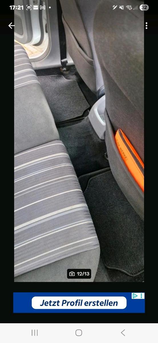 Ford Focus 2009 — photo 11