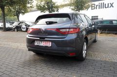 Fahrzeugabbildung Renault Megane IV Lim. 5-trg. Limited EDC Navi Kam 1.HD!