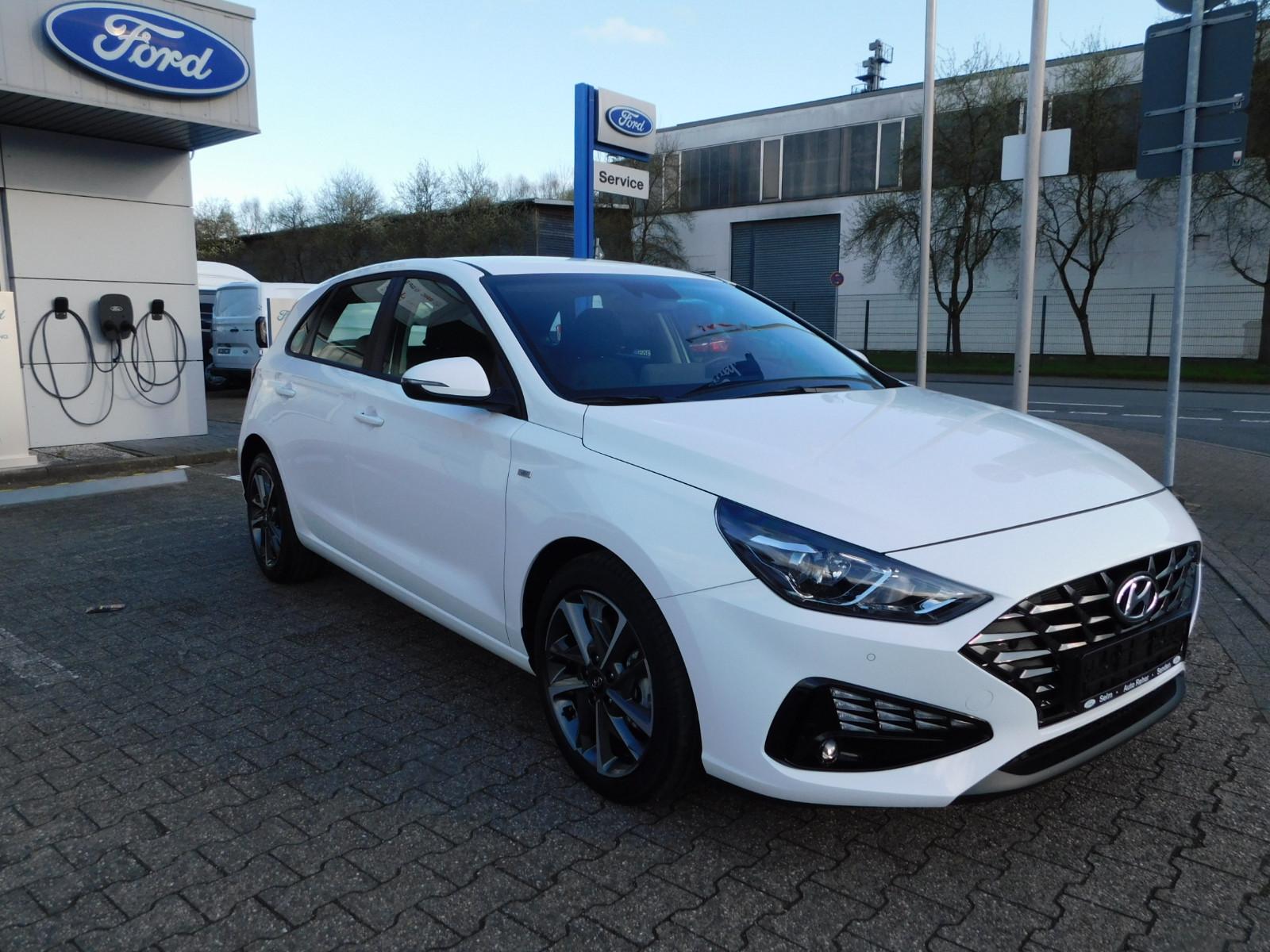 Hyundai i30 Trend Mild-Hybrid Automatik Kamera / Navi