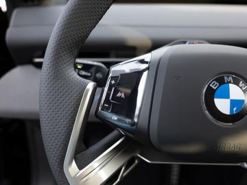  BMW IX3 缩略图 26