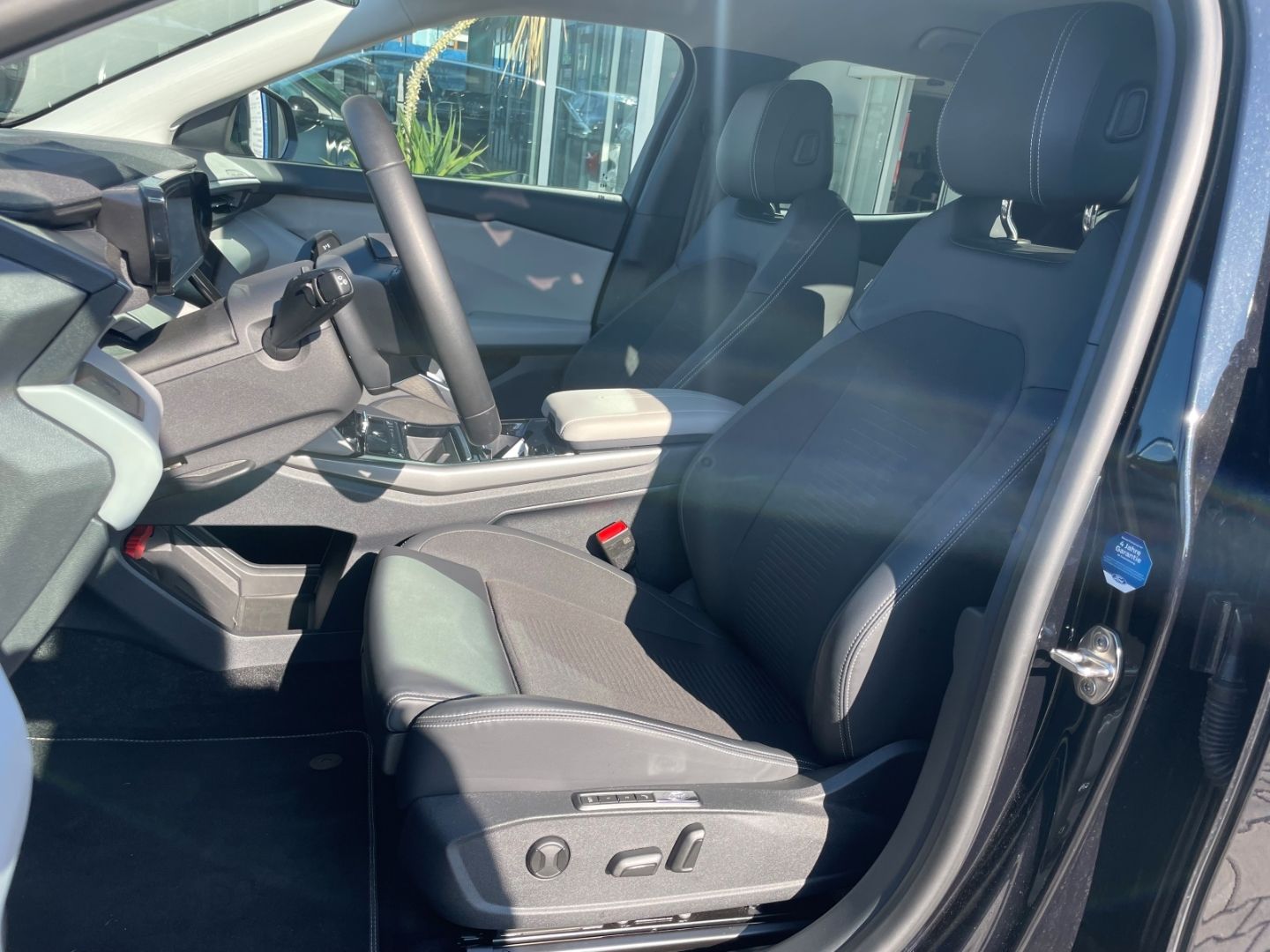 Fahrzeugabbildung Ford Explorer RWD HUD Navi Digitales Cockpit Memory S